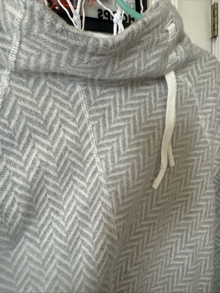 Pullover prAna Para Mujer Med M Cuello Embudo Gris Manga Larga Acogedor Polar Suéter Foto 2 de 4