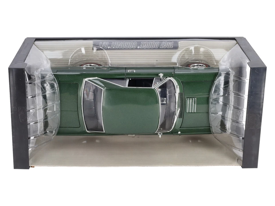 Highway 61 50282 1:18 Scale Green 1967 Dodge Coronet R/T Die-Cast Collectibles - Image 3 of 4