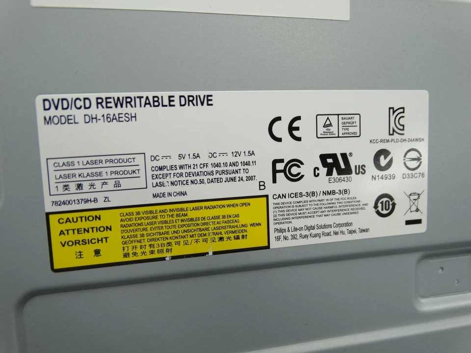 Lite-on DVD-RW CD-RW Rewritable Drive 5.25in DH-16AESH / SATA - Image 3 of 4