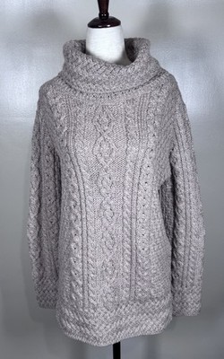 Aran Market Sz M Cable Knit 100% Merino Wool Turtleneck Pullover Irish Sweater