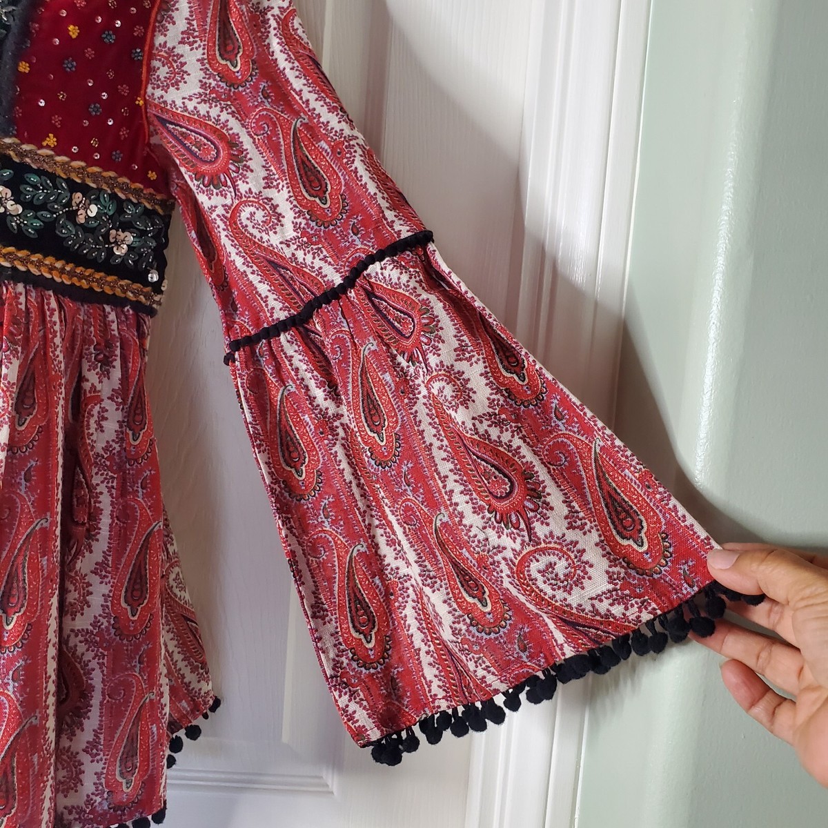 Zara Vintage Ethnic Colorblock Fringed 3/4 Sleeve Red Velvet Zara Vintage Ethnic Colorblock Fringed 3/4 Sleeve Red Velvet