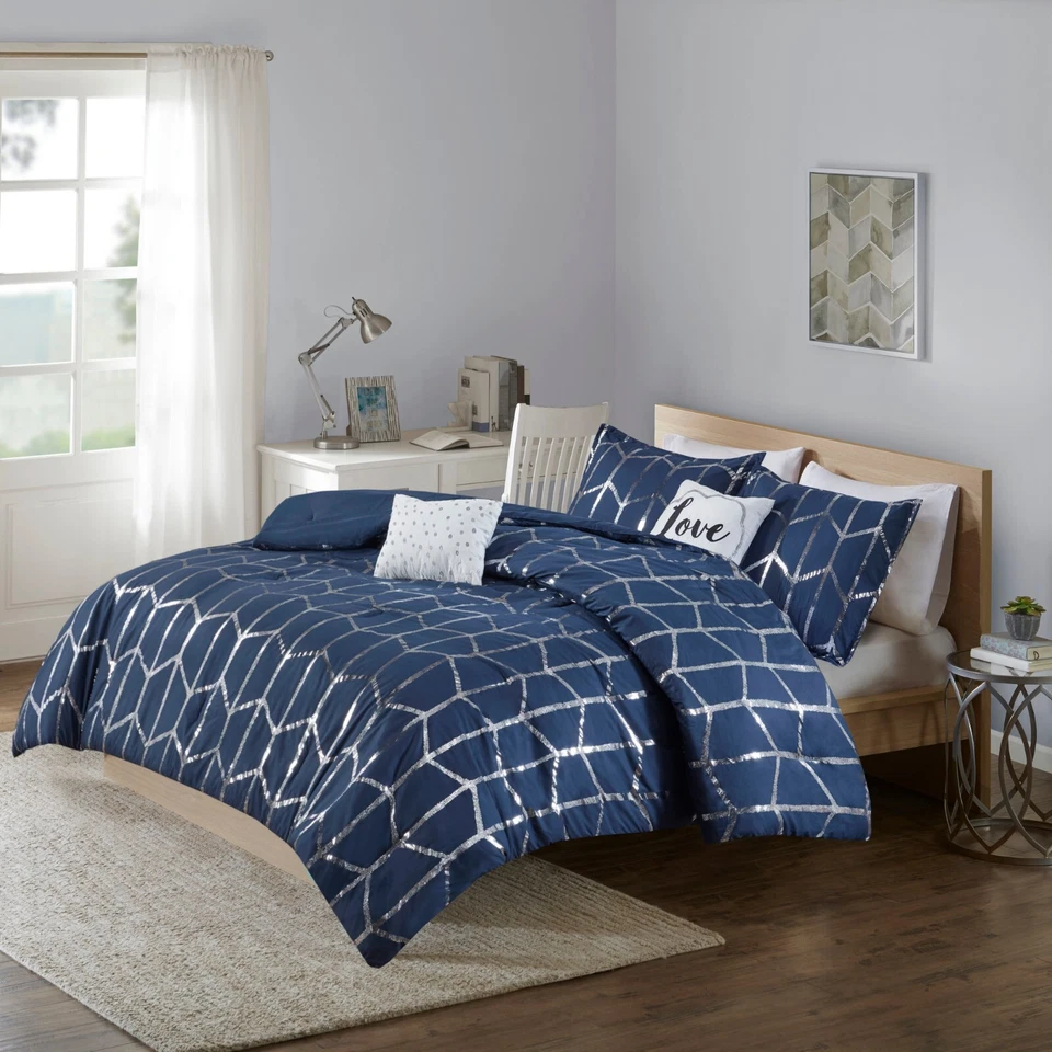 Intelligent Design Raina Metallic Printed Comforter Set Duvet with Sham Pillows - Image 2 of 4