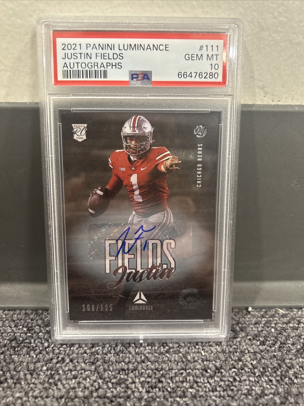 High End Sports Cards Lots. Football And One Basketball. Check It out