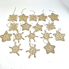 17 Vtg Handmade Ornaments Crochet Snowflakes Starched Christmas Ivory 3" - 4.5"