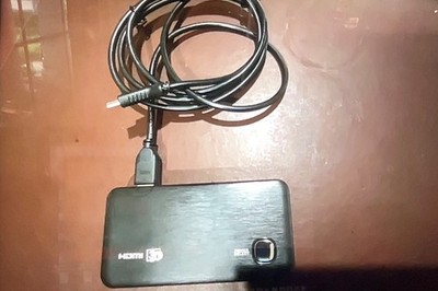 Rocketfish RF-G1185 4-Port HDMI 3D Switch Box Selector Splitter W/ HDMI Cable