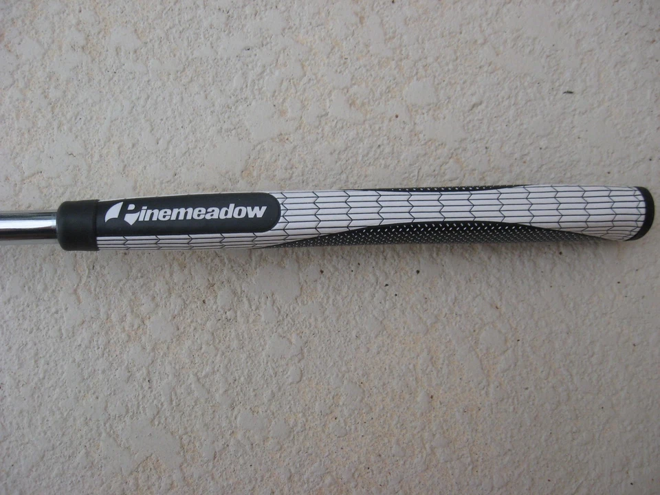 Putter & Chipper + swing aid + Putting mirror + ball retriever : FREE SHIPPING  - Image 3 of 4