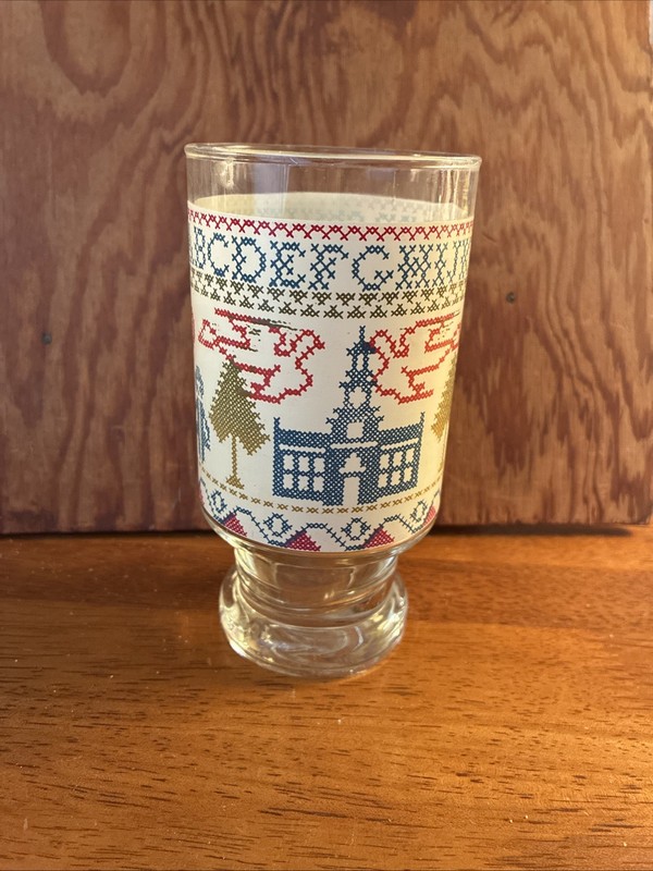 Vtg Anchor Hocking 1776 Liberty Bell Cross Stitch Tumbler Glass Americana 1776