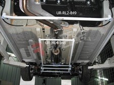 Mittlere untere H-Strebe Ultra Racing für Peugeot 308 Turbo + RCZ