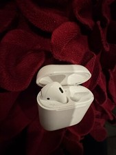 airpods pro 1st generation left earbud with charging case 