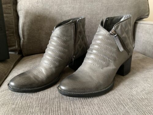 Clarks Movie Retro Dark Grey Ankle Boots, Size 8 US 39 EU Biker chic