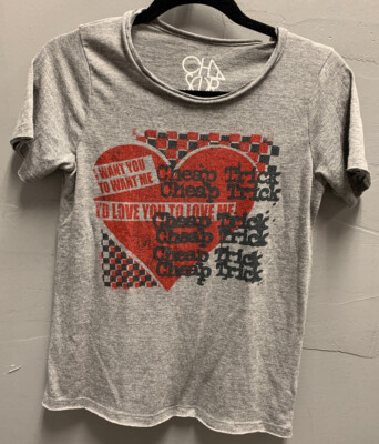 $79 NWT Chaser Brand Cheap Trick Band I Want You Lyrics Solid Gray Heart Shirt
