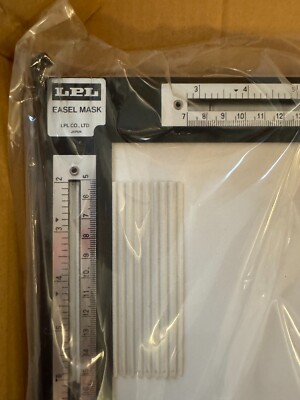 LPL 2 Blade Easel Mask 8 LPL 2 Blade Easel Mask 8