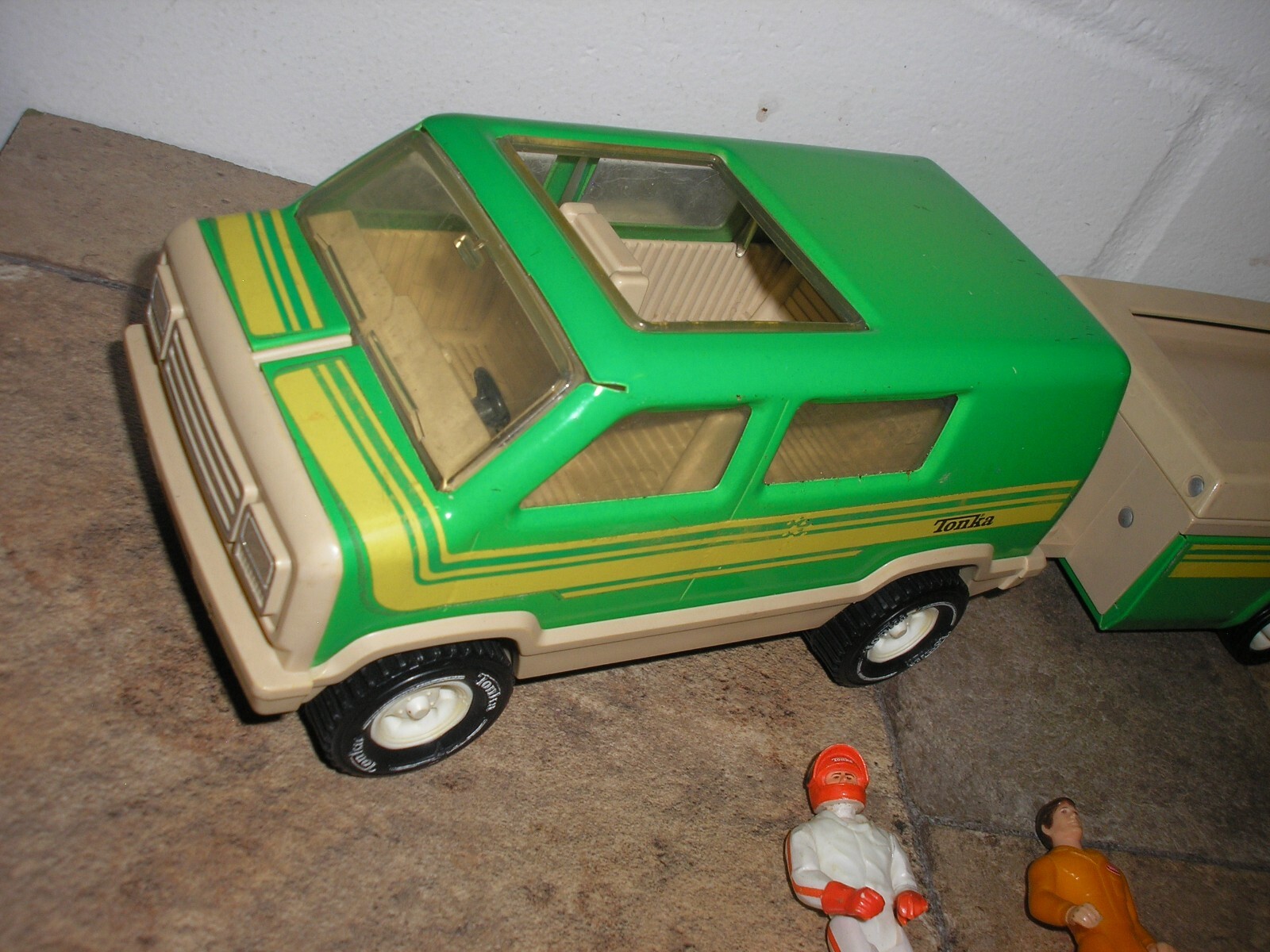 Picture 2 of 12