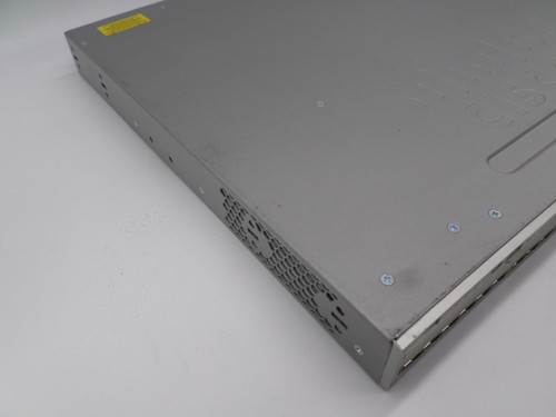 Cisco Catalyst 3850 Switch WS-C3850-24S-E V03 w/ 2 x Power Supplies - Photo 7/17