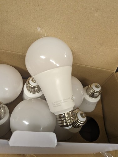 LED Bulb 17 Watt A21 2700K Dimmable 100W Replacement 120V 1600 Lumens 10 PIECE - Picture 2 of 5
