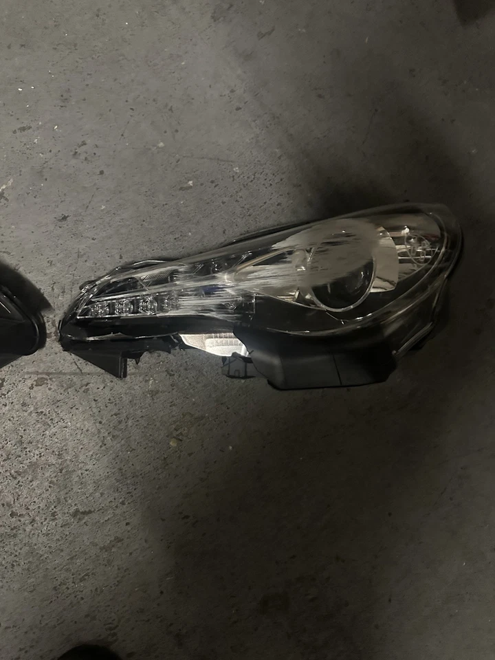Faro LED izquierdo y derecho Toyota 86 2017-2020 genuino OEM SU003-08036 Foto 3 de 4