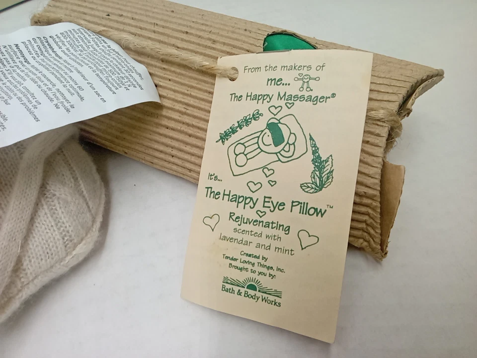 Lot-2 New Eye Pillows Bath & Body Works Heartland Era + Luxe Cashmere Lavender - Image 4 of 4