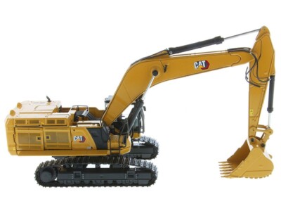 Cat 395 Excavator with Attachments - Diecast Masters 1:50 Scale