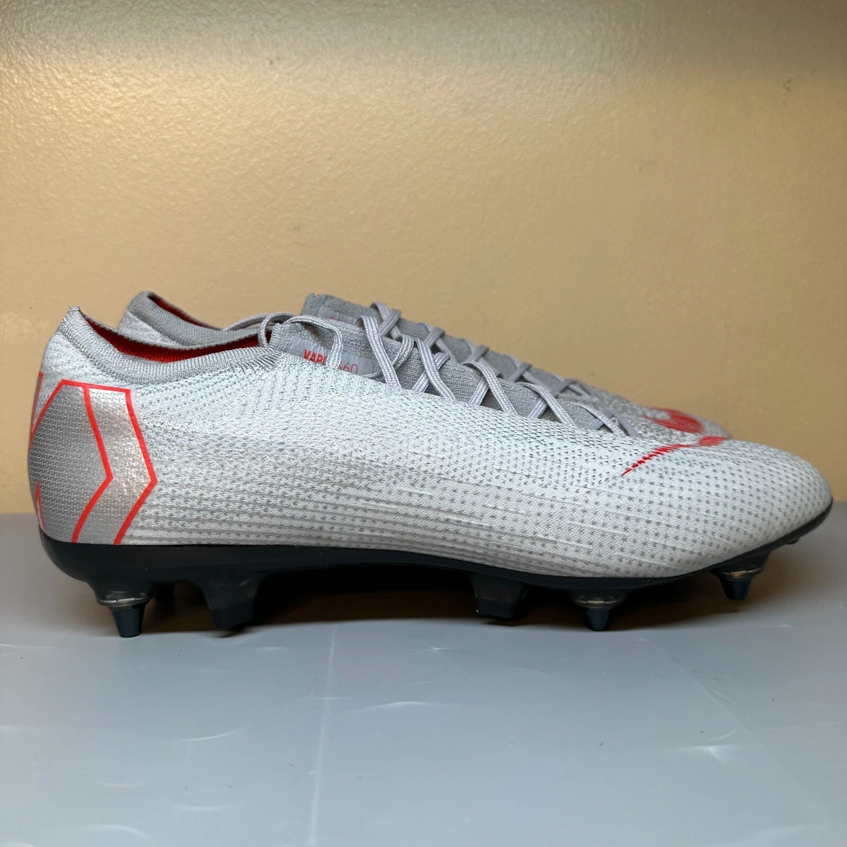 Preços baixos em Nike Mercurial Vapor 12 Elite SG Pro Wolf Grey | eBay