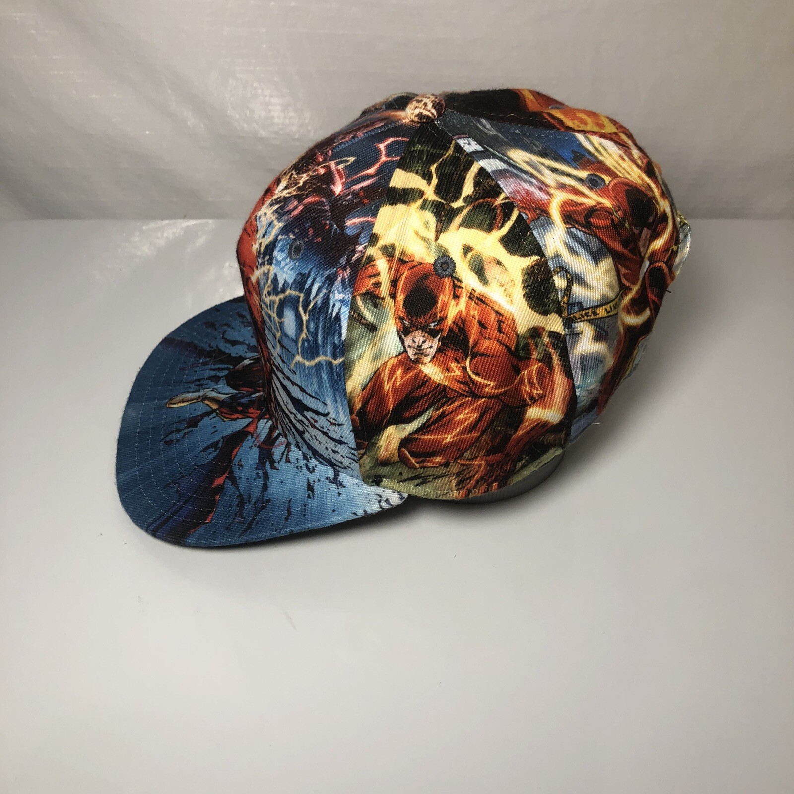 DC Comics The Flash SnapBack Ball Cap Truckers Cap - image 3