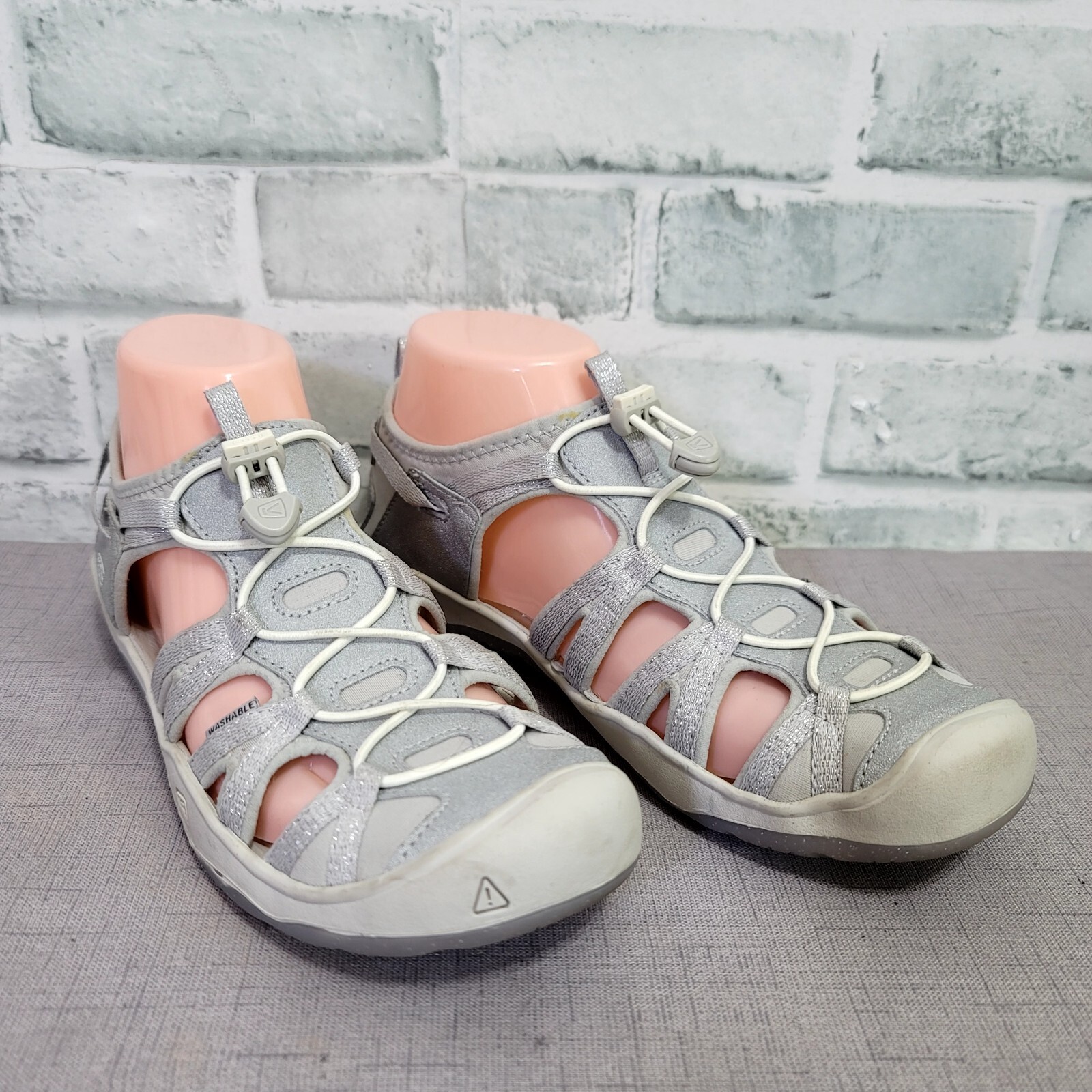 Sandali da pescatore Keen donna 6 Moxie argento punta chiusa cinturino lavabili