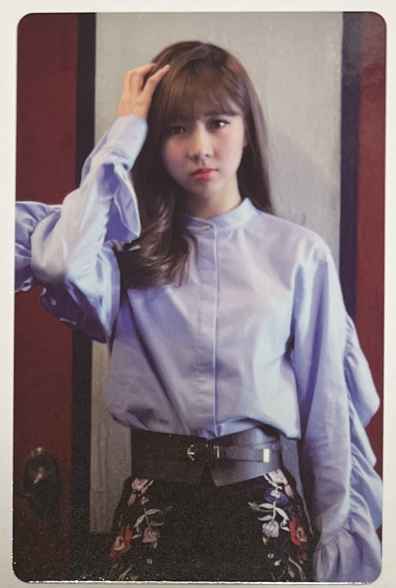 DREAMCATCHER - NIGHTMARE 1st Single Album Official PHOTOCARD