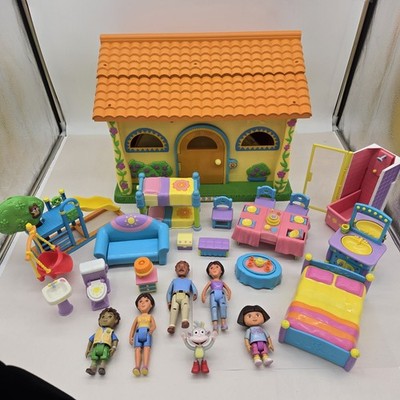 Vtg 2003 Mattel Dora The Explorer Talking House w/16 Accessories 6 Figures WORKS