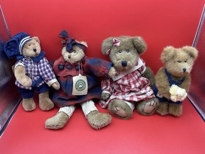 Boyds Bears Mixed Lot of (4) w/ Tags Clara-Edmund-Herbert-Kaitlyn Bearwear