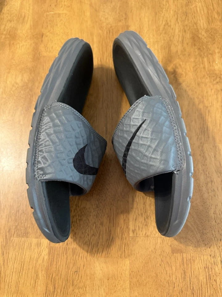 Sandalias Nike Benassi Solarsoft para hombre talla 8 gris negro 705474-090 Foto 4 de 4