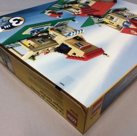 Retired Lego Creator 3-in-1 Family Home Set 6754