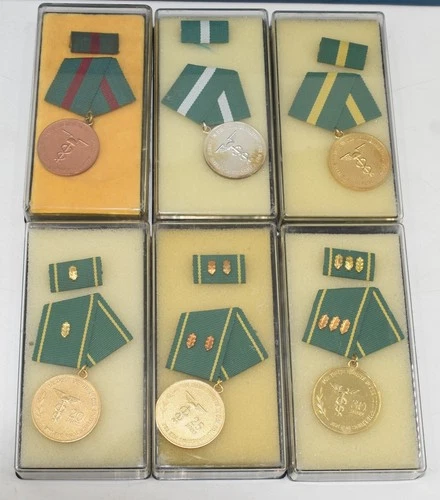 GDR decorations complete set loyal services in the customs administration!!!!!!!!