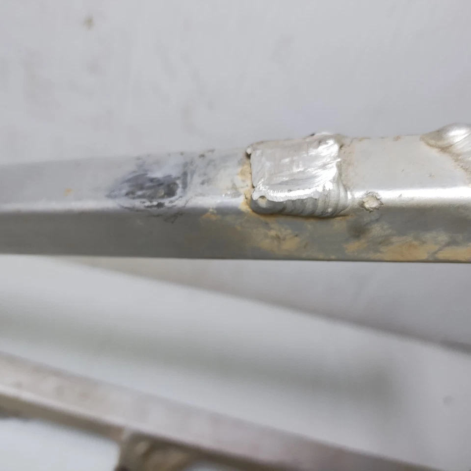 1999 Husqvarna TE410 TE 410 后副车架 — 第 4/4 张图片