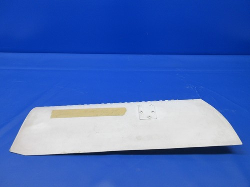 Beech King Air 200 Main Gear Door LH OTBD RH INBD P/N 99-810030-3 (0224-1370)