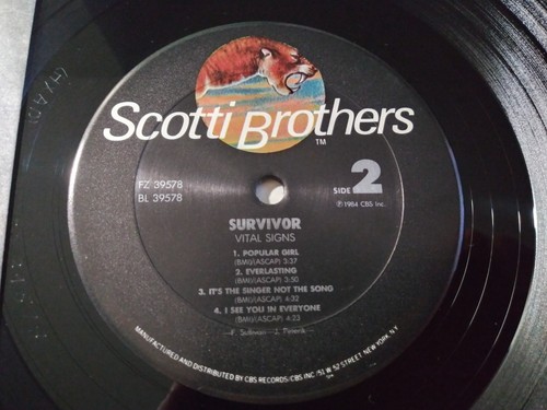 Survivor – Vital Signs VG++ Original Scotti Bros Record 1984 I CAN'T HOLD BACK - Picture 4 of 4