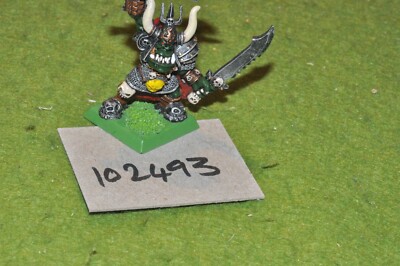 28mm fantasy / orc - warlord gorgut sword & axe metal warhammer - (102493)