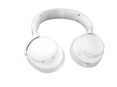 SteelSeries Arctis Nova 7P Wireless Gaming Headset - PS5 & More - White..