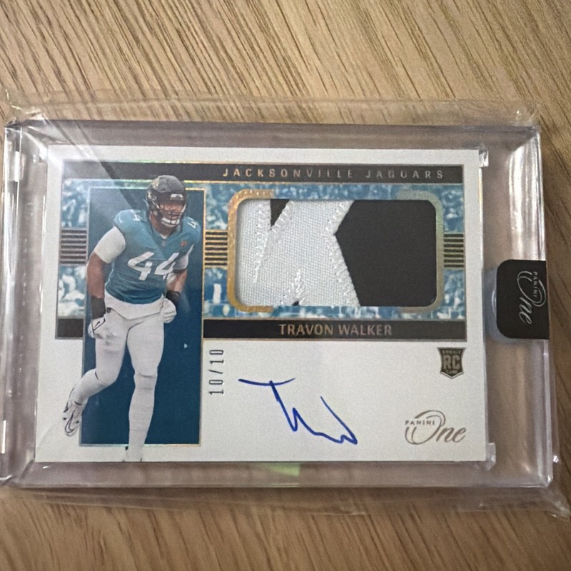 2022 Panini One- Travon Walker RC Rookie Patch Auto RPA /10 - JAGUARS NFL