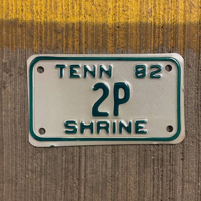 1982 Tennessee Shrine Motorcycle License Plate Auto Tag Garage Decor Vintage 2P