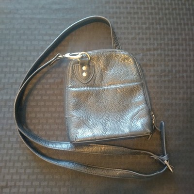 Bo Bo Bags CA Cross Body Purse Black Leather 7'' X 7''