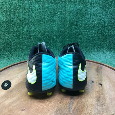 Nike Women Hypervenom Phade III 3 FG Soccer Cleat 881544-400 Nike Women Hypervenom Phade III 3 FG Soccer Cleat 881544-400