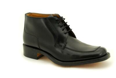 Loake Rahmengenähte Premium Herrenschuhe 5 Eye Black Polished Ankle Boot B1306B