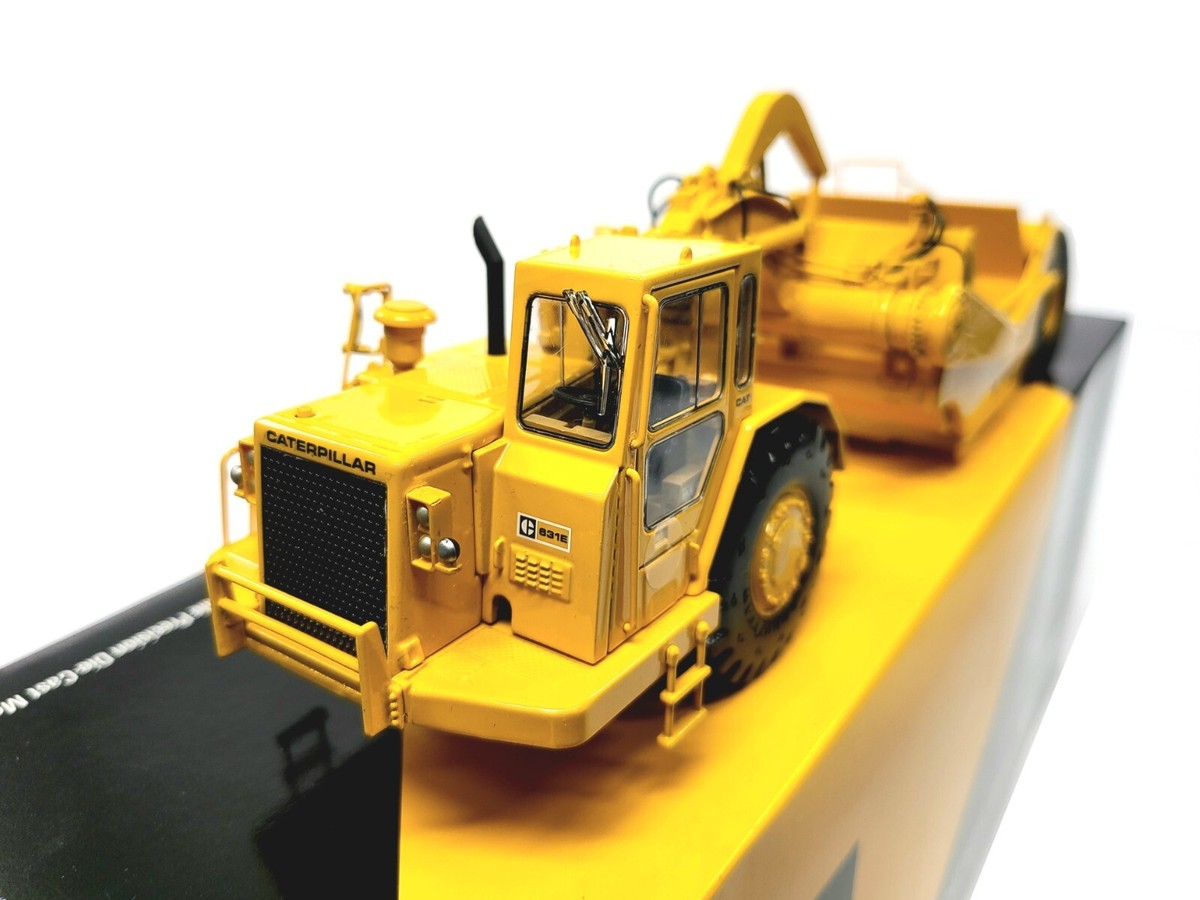 Caterpillar Cat 631E Wheel Tractor-Scraper - CCM 1:48 Scale