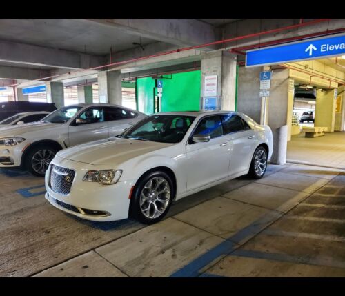 2018 Chrysler 300 Series 300c