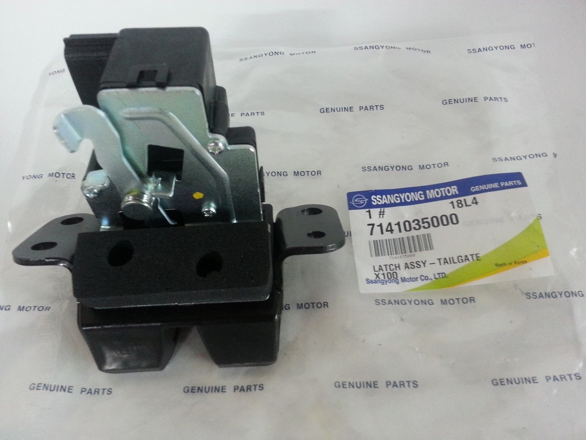 Genuine part TAIL GATE LATCH ASSY for SSANGYONG TIVOLI XLV 2015
