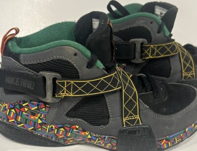 NIKE AIR RAID SIZE 3Y URBAN JUNGLE BASKETBALL SNEAKER BLACK GREY PINE GREEN