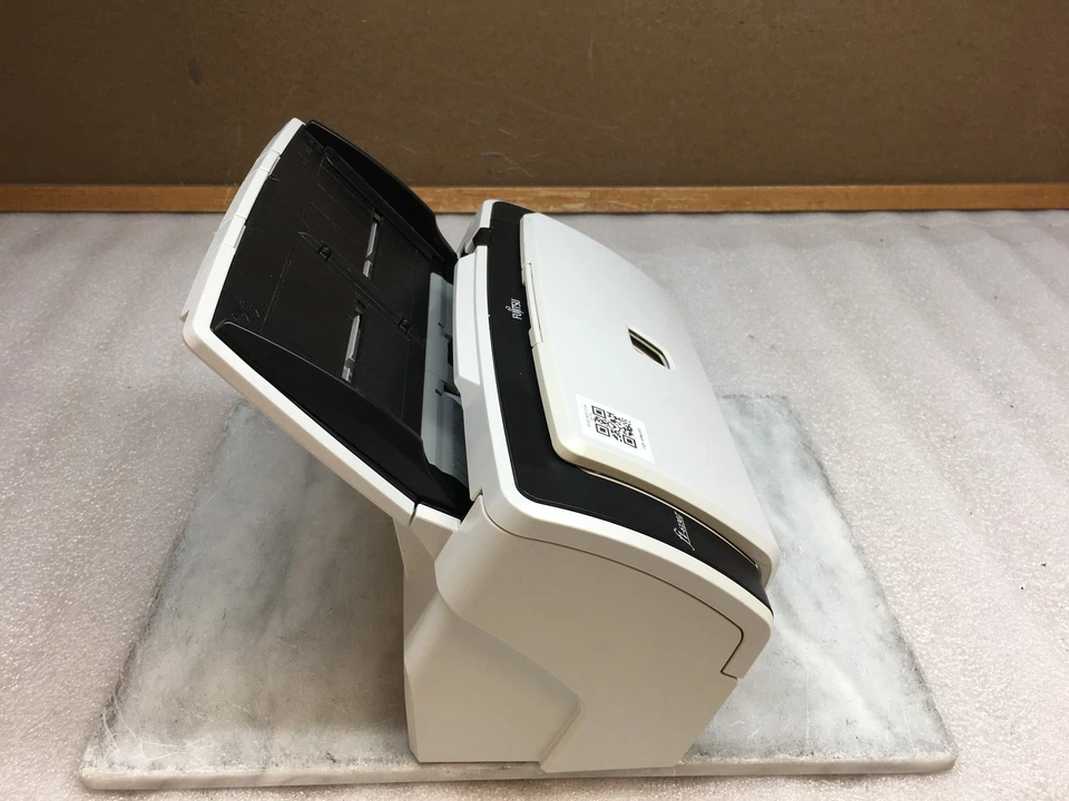 Fujitsu Fi-6130z Color Duplex Document Scanner No Power Supply - Image 4 of 4