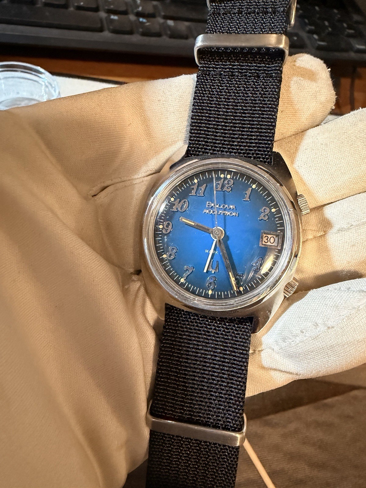 75’ VINTAGE  ACCUTRON ASTRONAUT  MARK  2 BLUE DIAL . Serviced