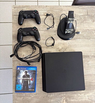 Sony PlayStation 4 Slim 500GB Schwarz mit 2 Controllern, & Uncharted 4 etc.