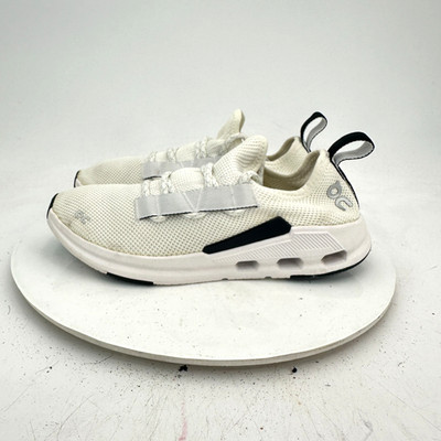 On Cloudeasy Swiss Engineering Women Size 8 76.98439 Undyed White Black Shoes
