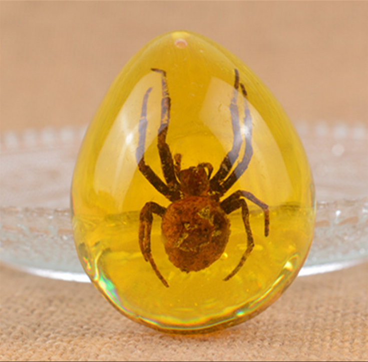 719 Natural Amber Drop With Inclusions Air Bubble Spider 